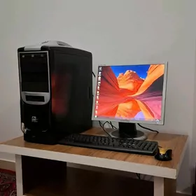 Kompÿuter Компьютер