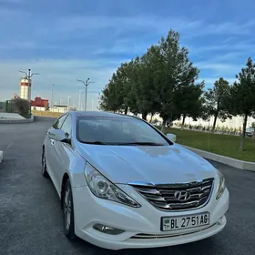 Hyundai Sonata 2011