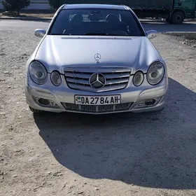 Mercedes-Benz E320 2002