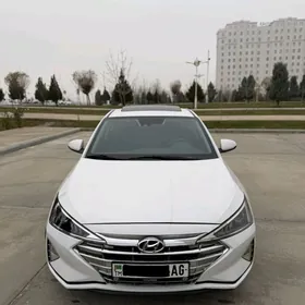 Hyundai Elantra 2020