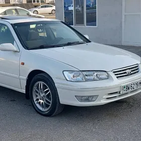Toyota Camry 2000
