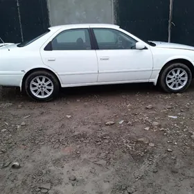 Toyota Camry 2000