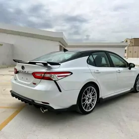 Toyota Camry 2020