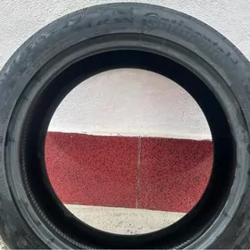 Continental 235/45/18