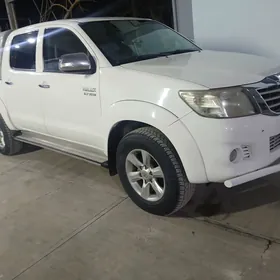 Toyota Hilux 2015