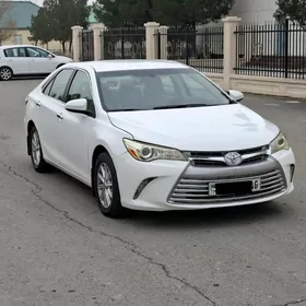 Toyota Camry 2017