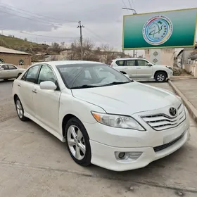 Toyota Camry 2011