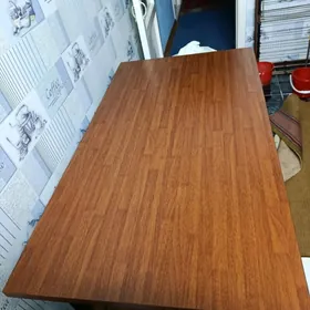 стол обеденный