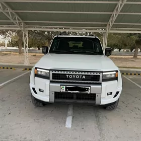 Toyota Land Cruiser Prado 2024
