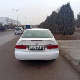 Toyota Camry 2000