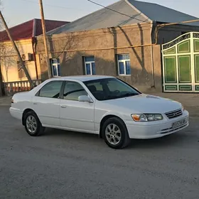 Toyota Camry 1999