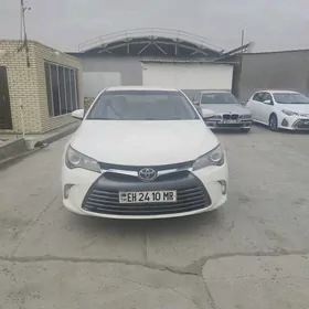 Toyota Camry 2016