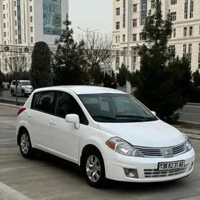 Nissan Versa 2010
