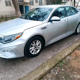 Kia Optima 2019