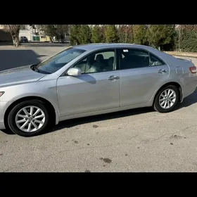 Toyota Camry 2011