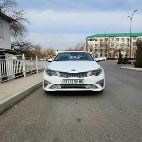 Kia Optima 2020
