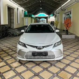 Toyota Camry 2022
