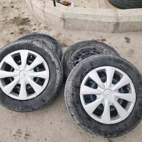 Karolla diska teker R15.