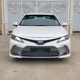 Toyota Camry 2022