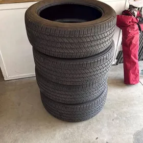 BRIDGESTONE  275 45 2O