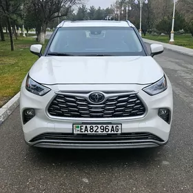 Toyota Highlander 2020