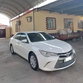 Toyota Camry 2017