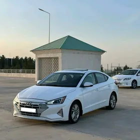 Hyundai Elantra 2019