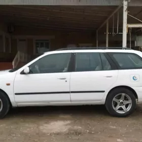 Nissan Primera 1998