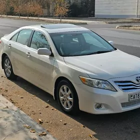 Toyota Camry 2011