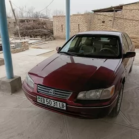 Toyota Camry 2001