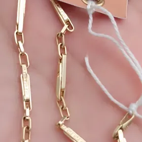 gyzyl byraslet gysagly