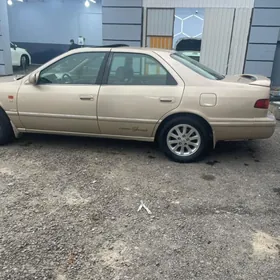 Toyota Camry 2000