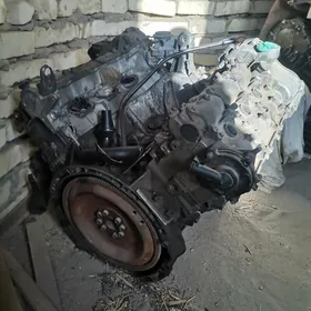 Motor karopka BMW. Mers benz