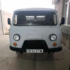 UAZ 452 1980