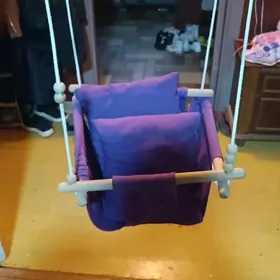 качели для малыша