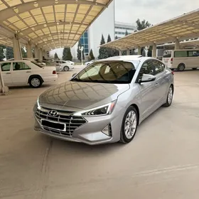 Hyundai Elantra 2020