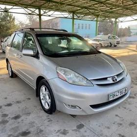 Toyota Sienna 2006