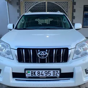 Toyota Land Cruiser Prado 2013
