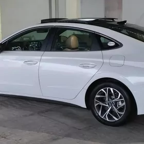 Hyundai Sonata 2021