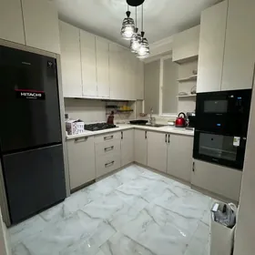 Arenda 1 etaj 4 komnat