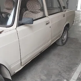 Lada VAZ-2107 1990