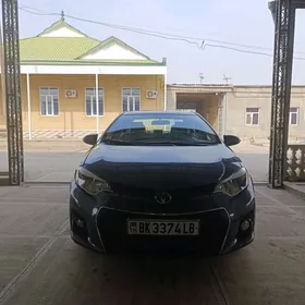 Toyota Corolla 2015