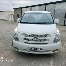 Hyundai H-1 2011