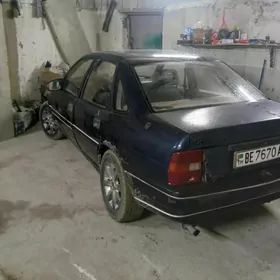 Opel Vectra 1990