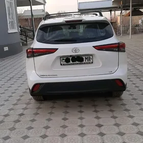 Toyota Highlander 2020