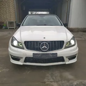 Mercedes-Benz C300 2010