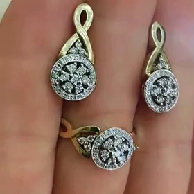 gyzyl komplekt Ýerewan