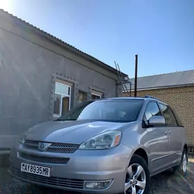 Toyota Sienna 2004