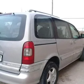 Opel Sintra 1999