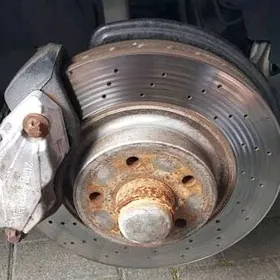 w211 tormoznoy diska suport